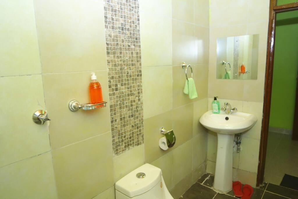 Esniko Villa Narok ภายนอก รูปภาพ