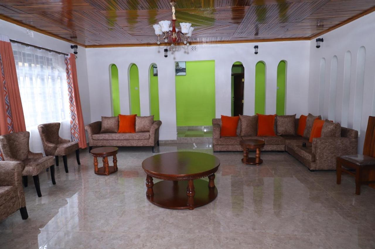 Esniko Villa Narok ภายนอก รูปภาพ