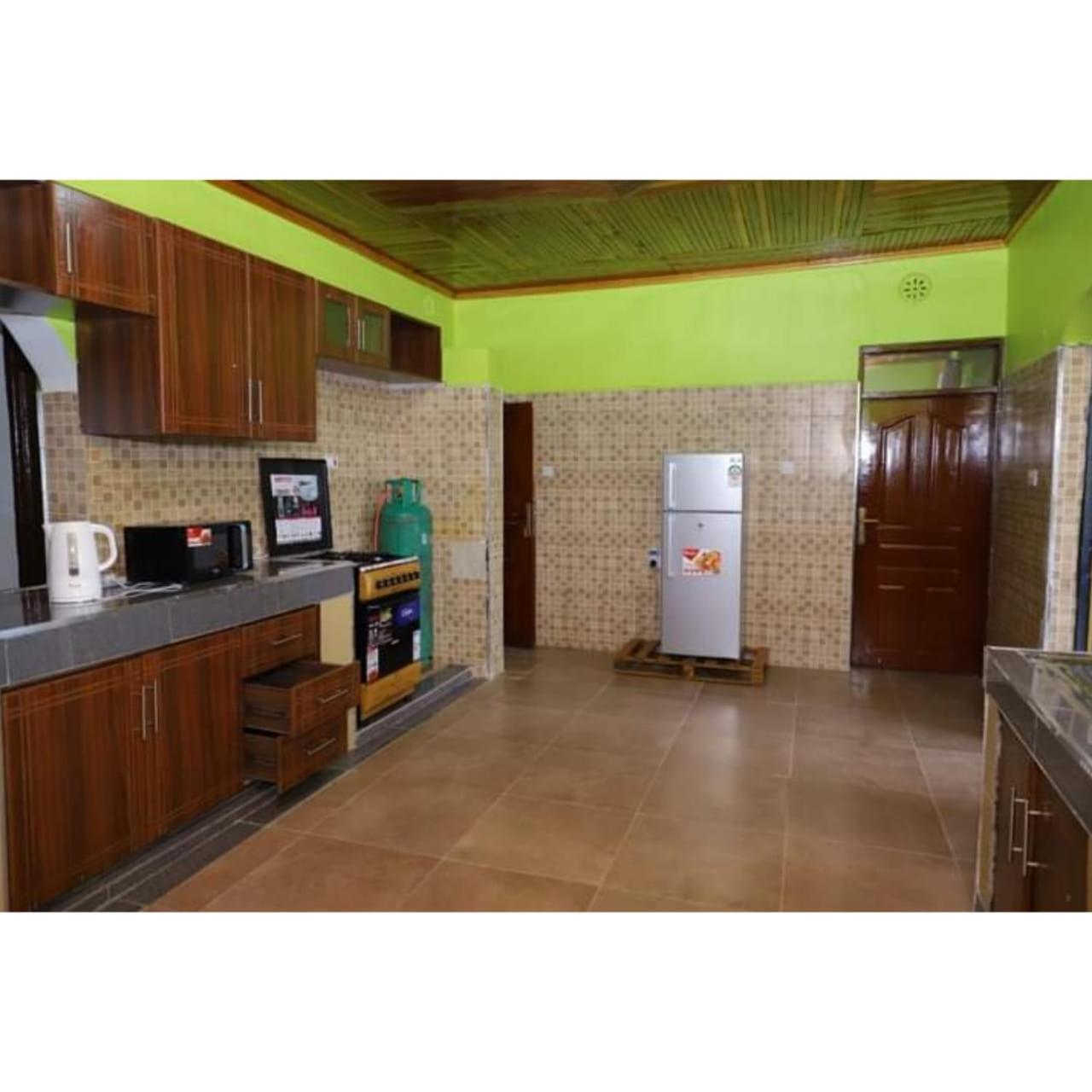 Esniko Villa Narok ภายนอก รูปภาพ