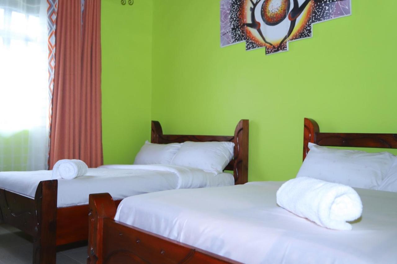 Esniko Villa Narok ภายนอก รูปภาพ
